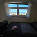 Sea View Izziy Apartmán *