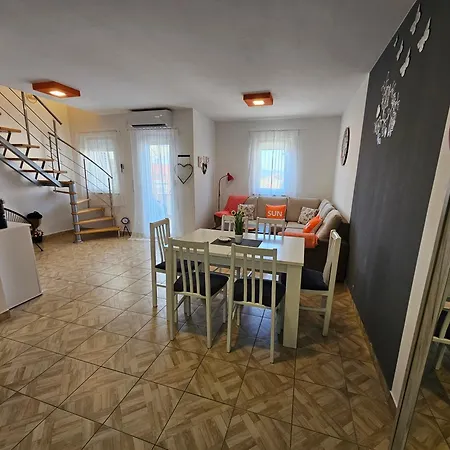 Appartement Sea View Izziy Zadar, Self Check In